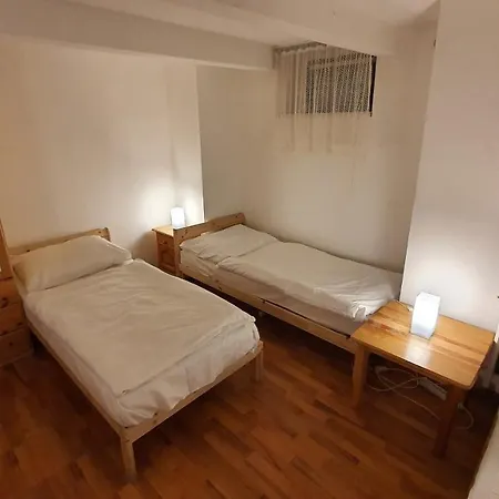 M1 Hostel *