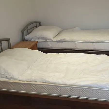 Hostel M1 *